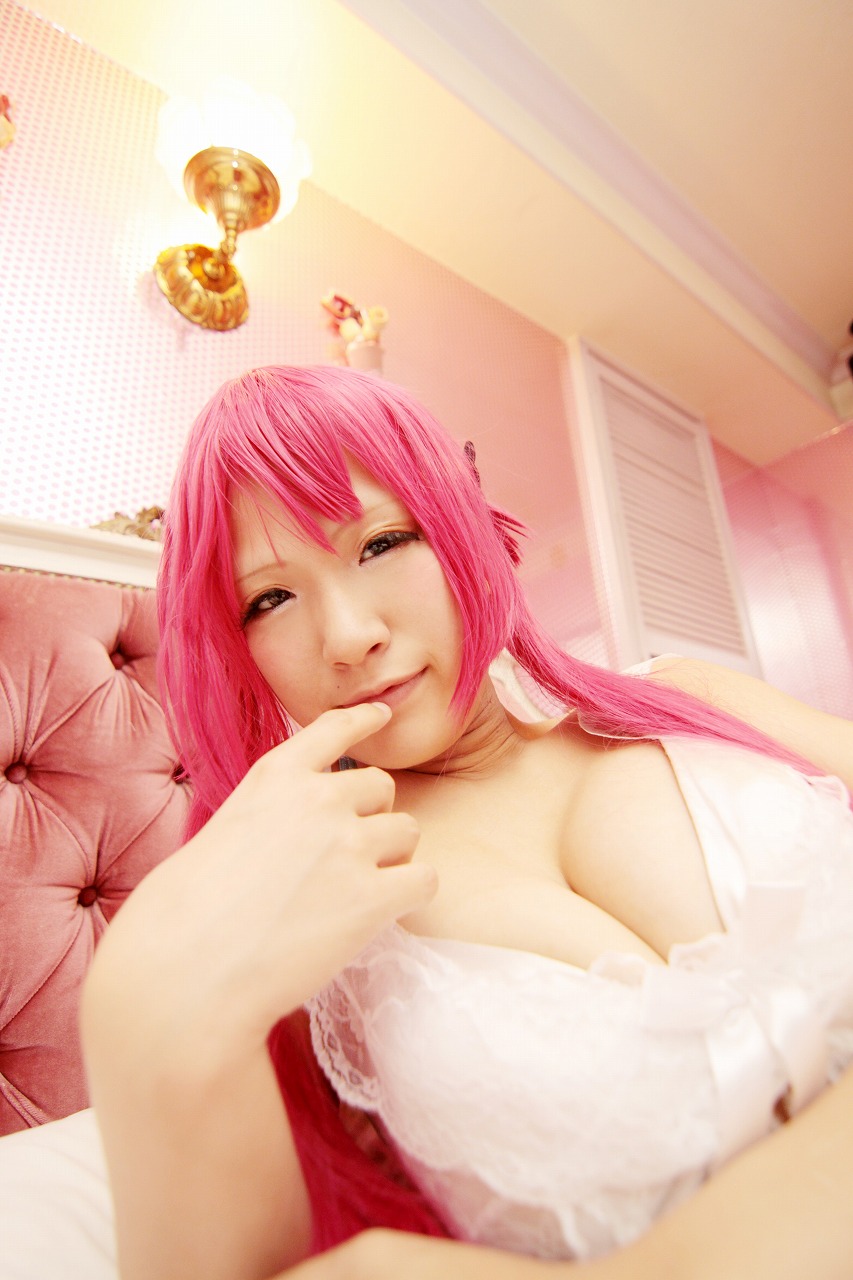 Queen’s Blade – Aeteru – Airi, Menace
