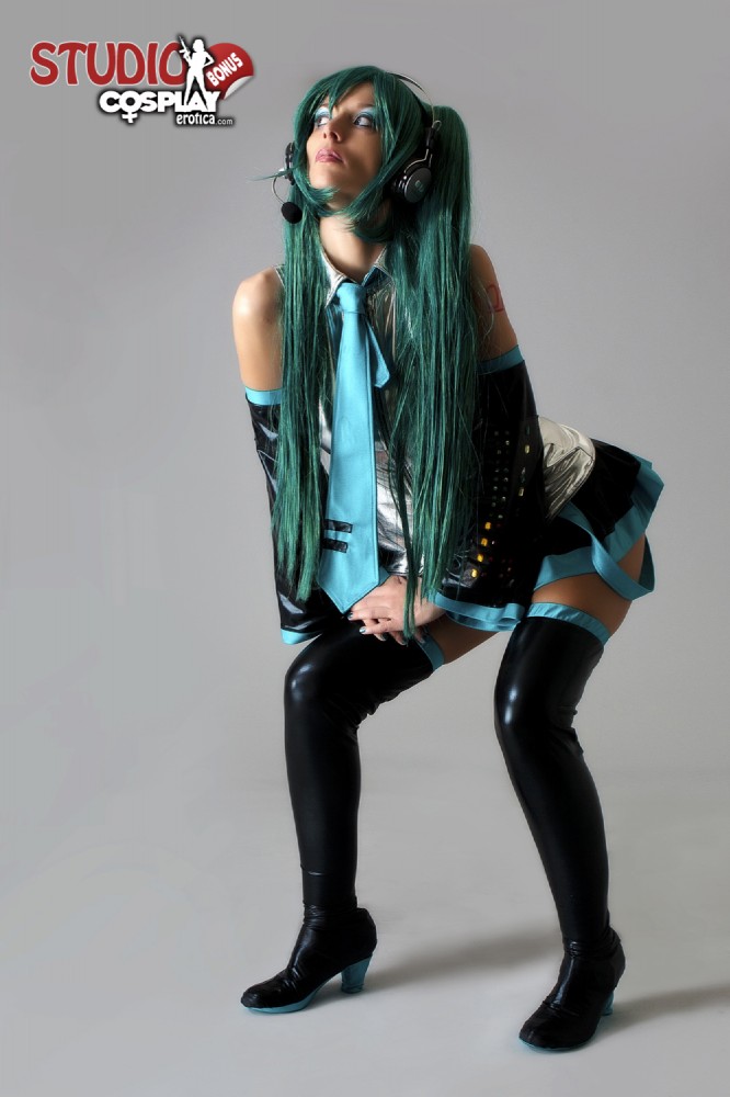 Vocaloid – Lana (ce) – Hatsune Miku