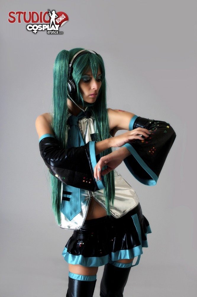 Vocaloid – Lana (ce) – Hatsune Miku