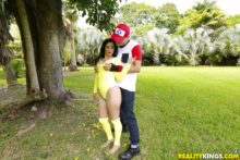 pokemon-annika-xander-carolina-pikachu-trainer-56