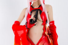 Guilty Crown – Mike – Yuzuriha Inori (62)