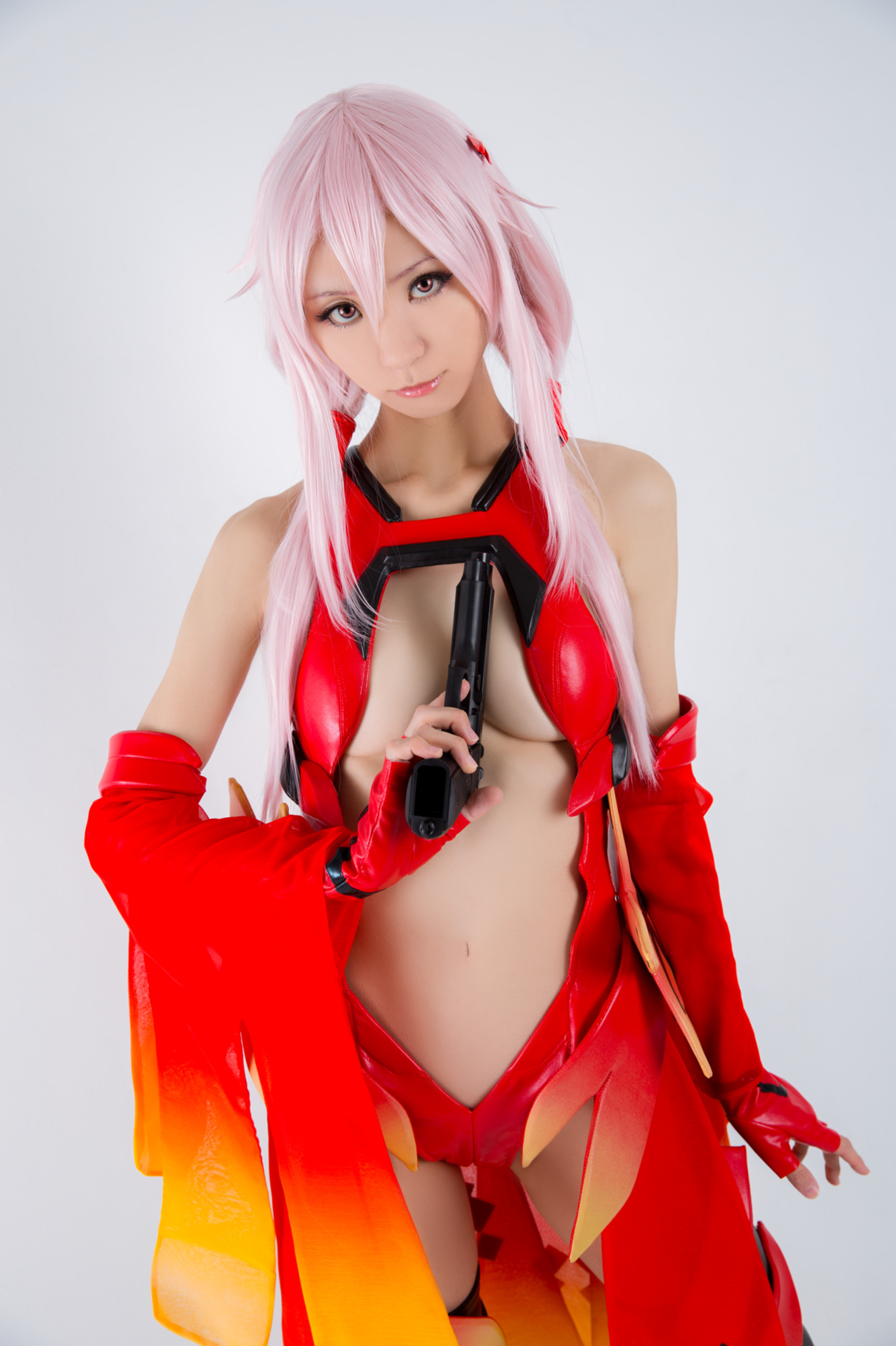 Guilty Crown – Mike – Yuzuriha Inori