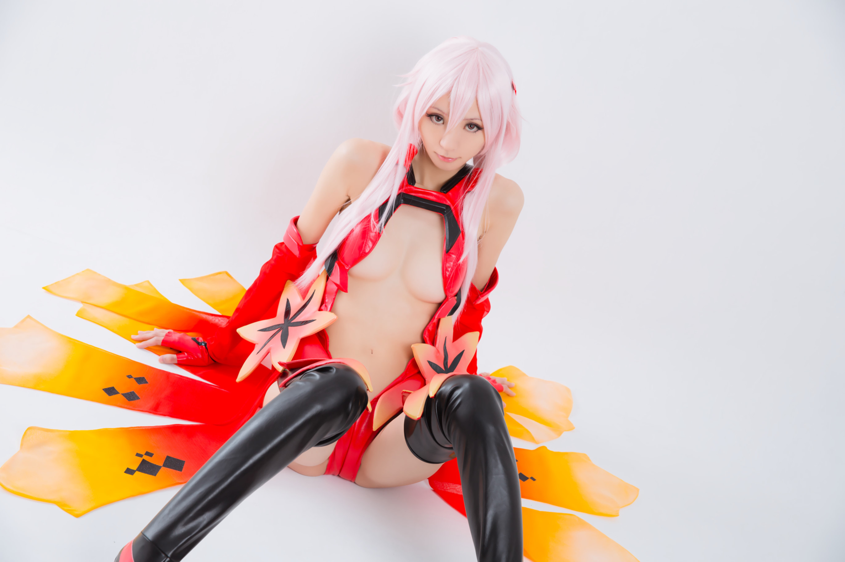 Guilty Crown – Mike – Yuzuriha Inori