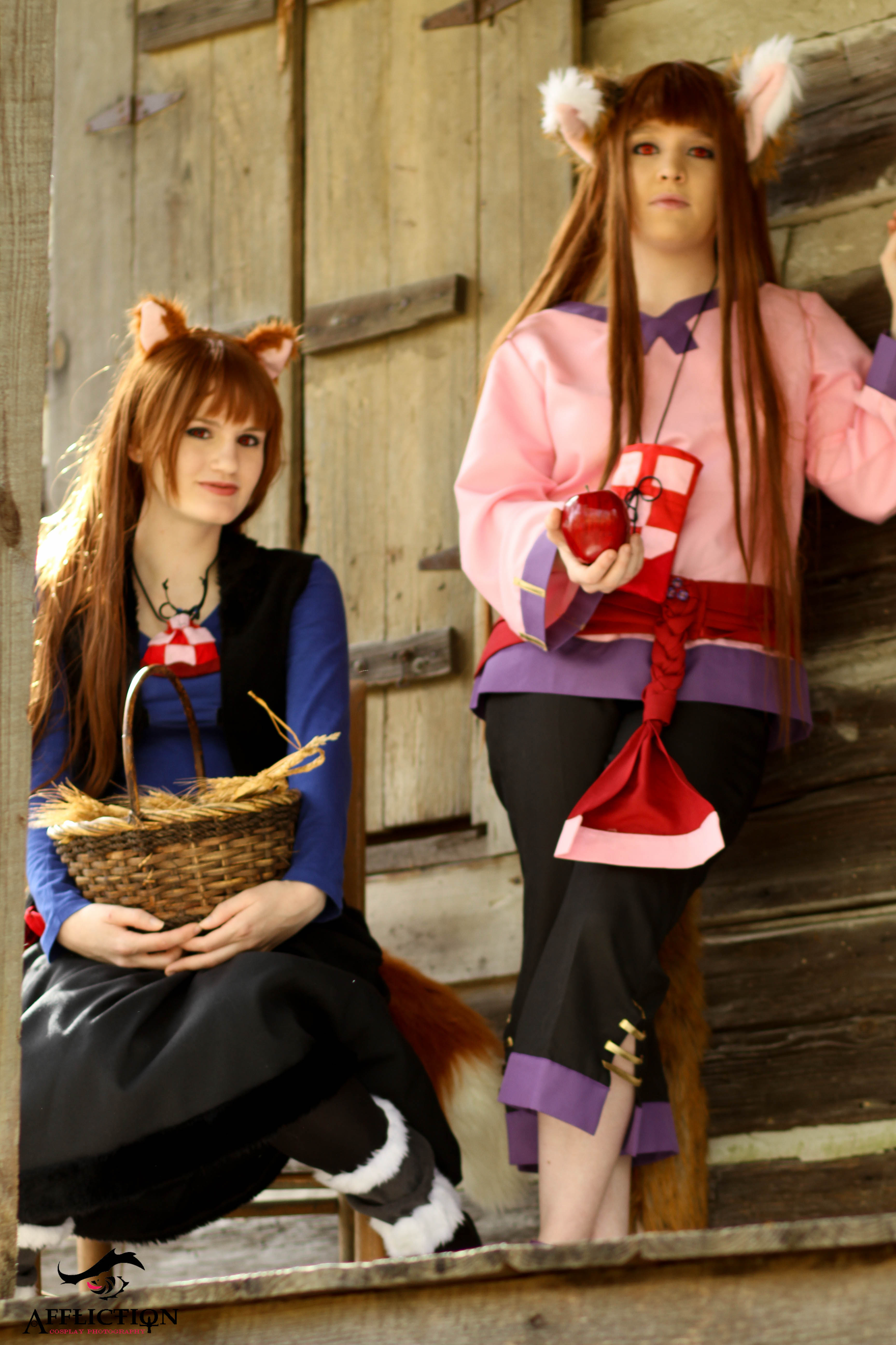Spice and Wolf – Foxy, Akemi – Horo