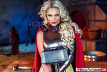 Thor – Marie, Danny, Perri – Thor, Loki, Jane (4)