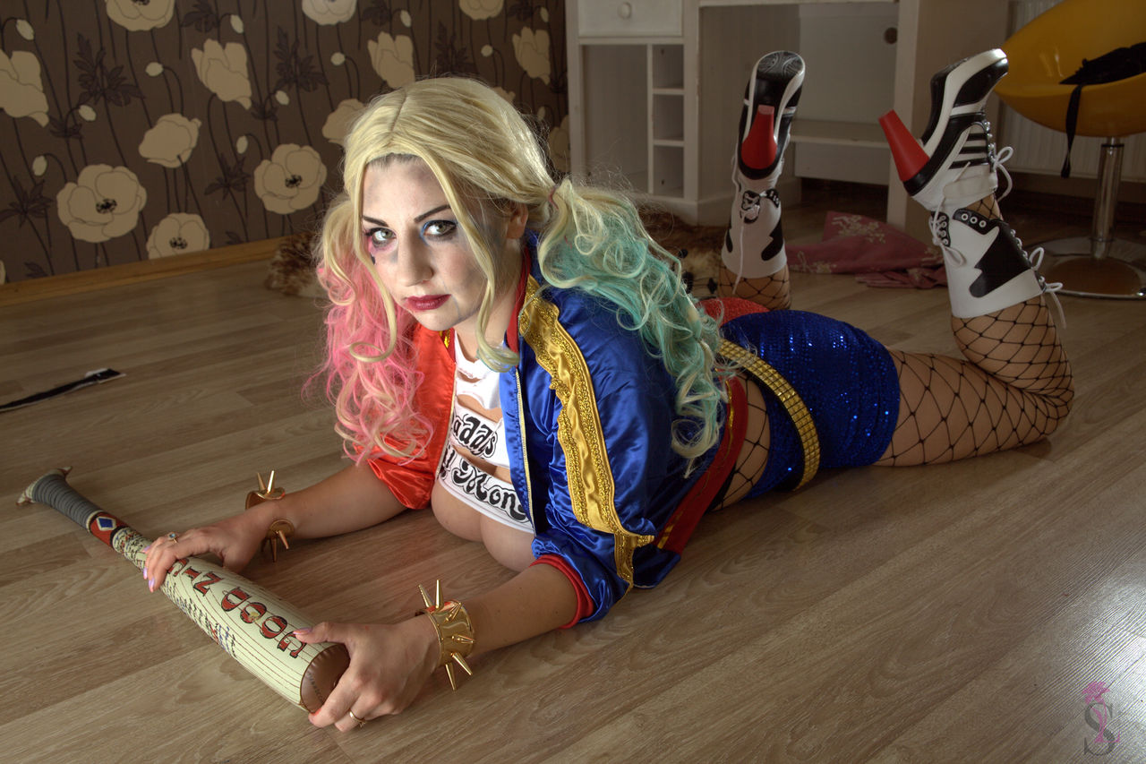 Batman – Samantha Lily – Harley Quinn