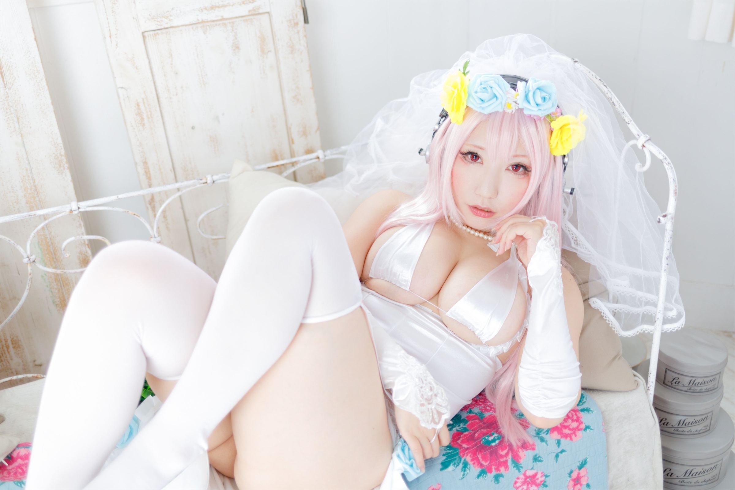 Super Sonico – Saku – Super Sonico