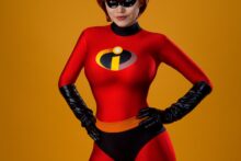 Helen Parr – Kalinka Fox – The Incredibles Hentai Cosplay (11)