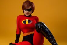 Helen Parr – Kalinka Fox – The Incredibles Hentai Cosplay (13)