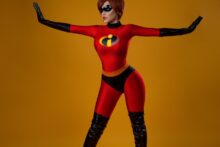 Helen Parr – Kalinka Fox – The Incredibles Hentai Cosplay (3)