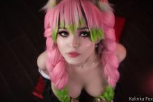 Kanroji Mitsuri – Kalinka Fox – Kimetsu no Yaiba Hentai Cosplay (6)